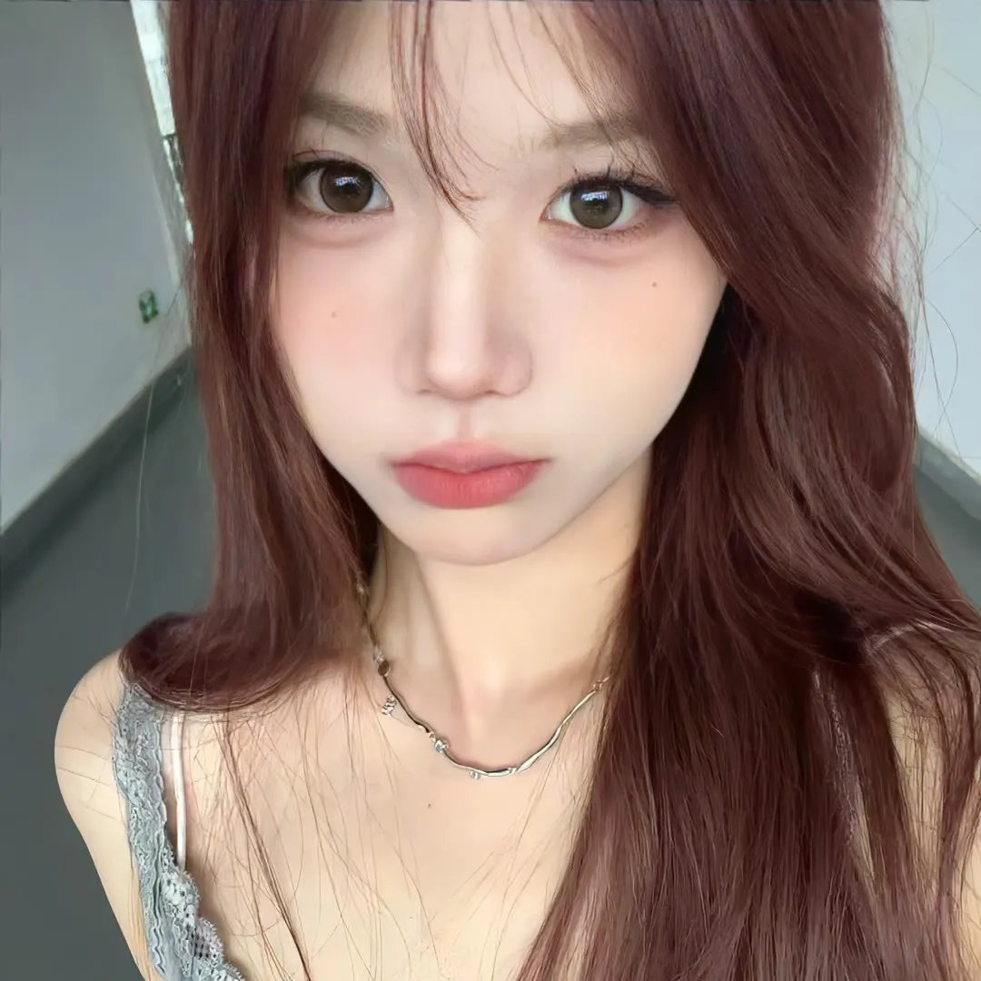 不装了我的身份曝光了